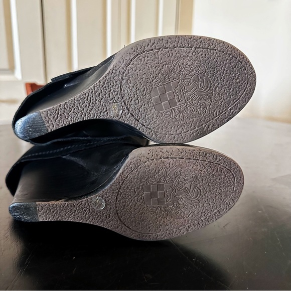 Vince Camuto VC-Autumn Black hooded wedge knee high boots size 7B / 37!! - Picture 10 of 15